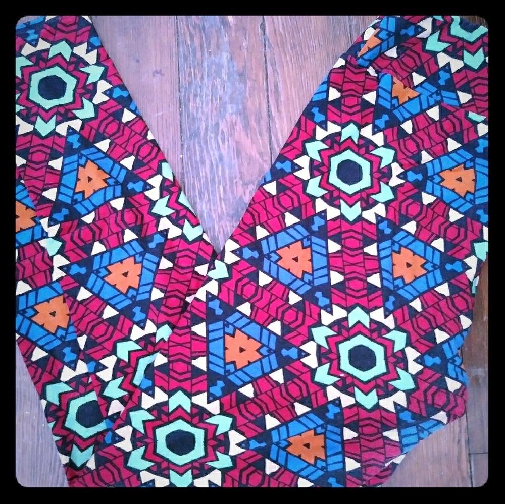 Lularoe Tall and Curvy Leggings